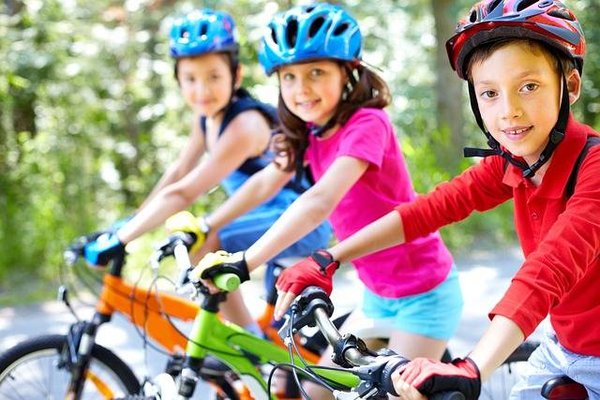 Quels sont les meilleurs cadeaux pour les enfants qui aiment le sport ?