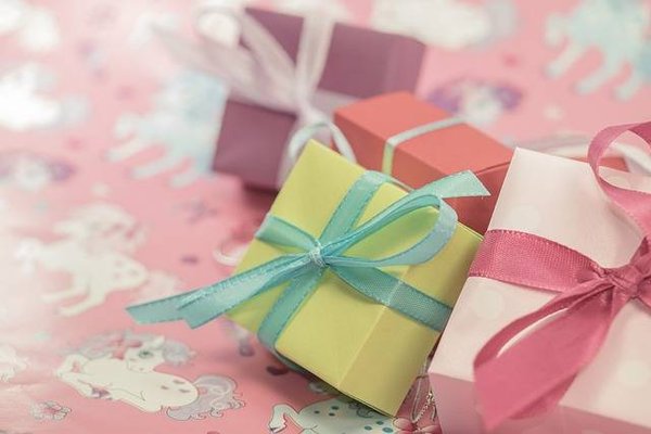 Comment choisir un cadeau adapté à l'âge de l'enfant ?